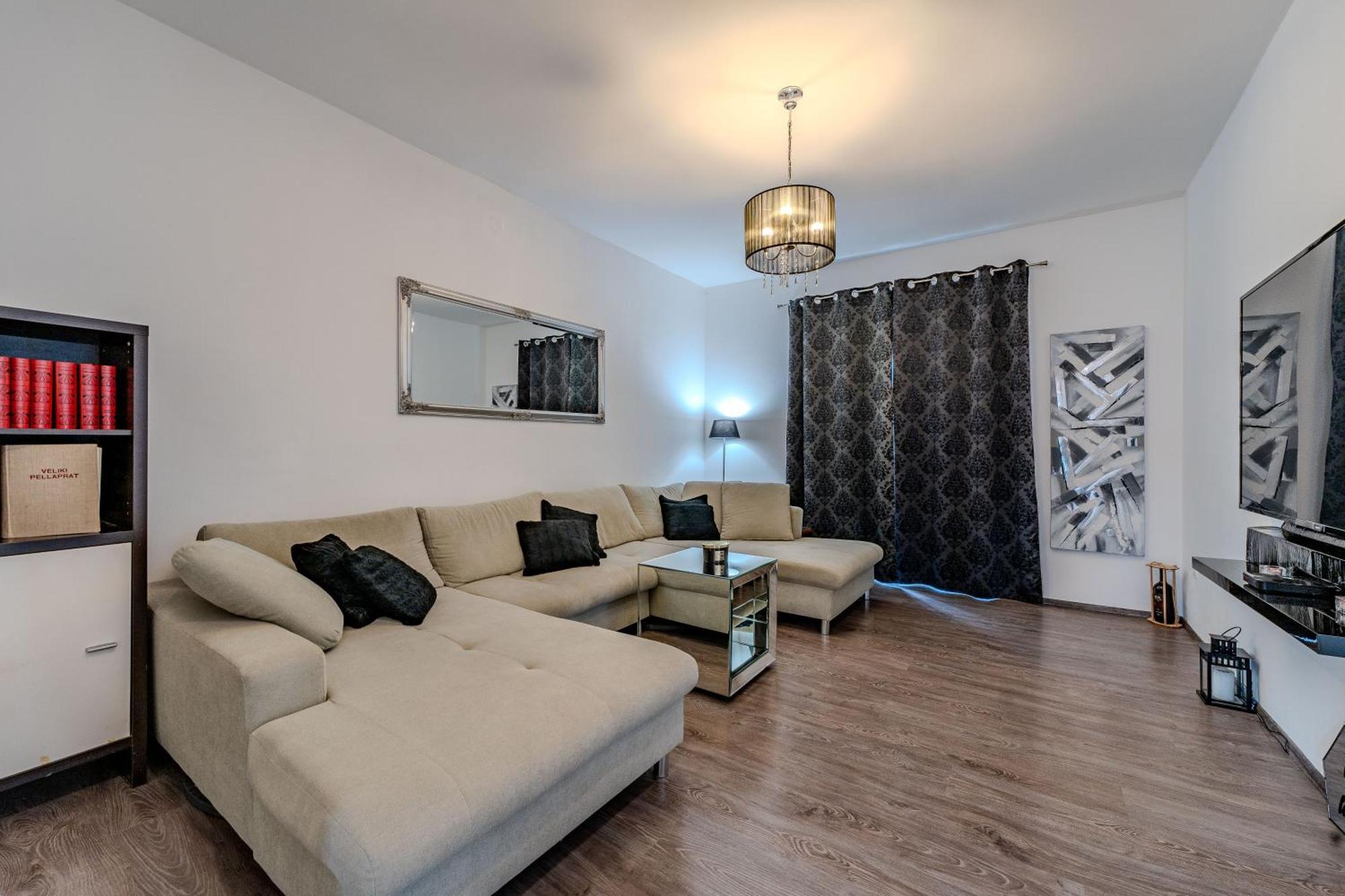 Zadar Center Apartment Verdi,Big & Cosy 외부 사진