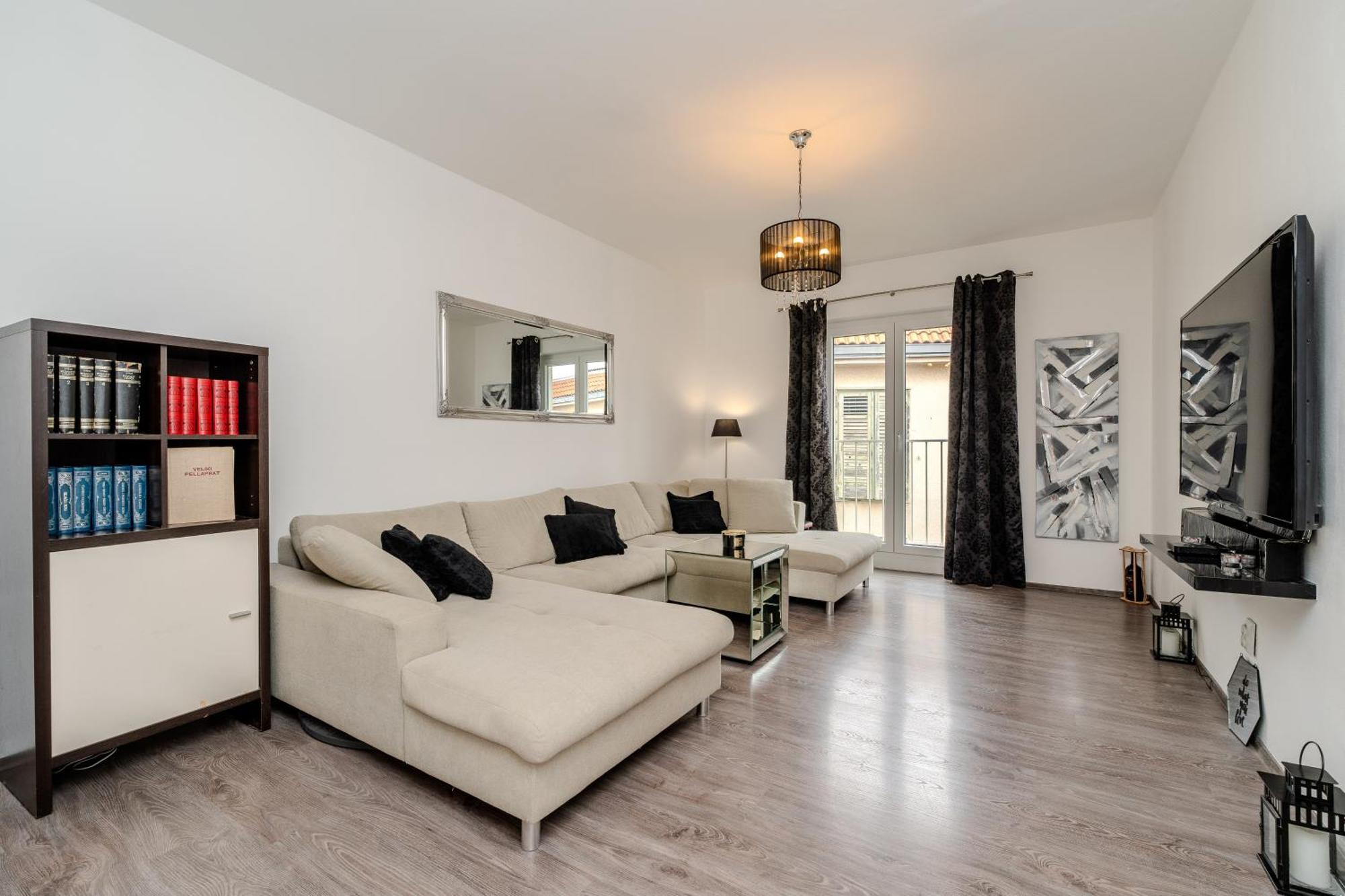 Zadar Center Apartment Verdi,Big & Cosy 외부 사진
